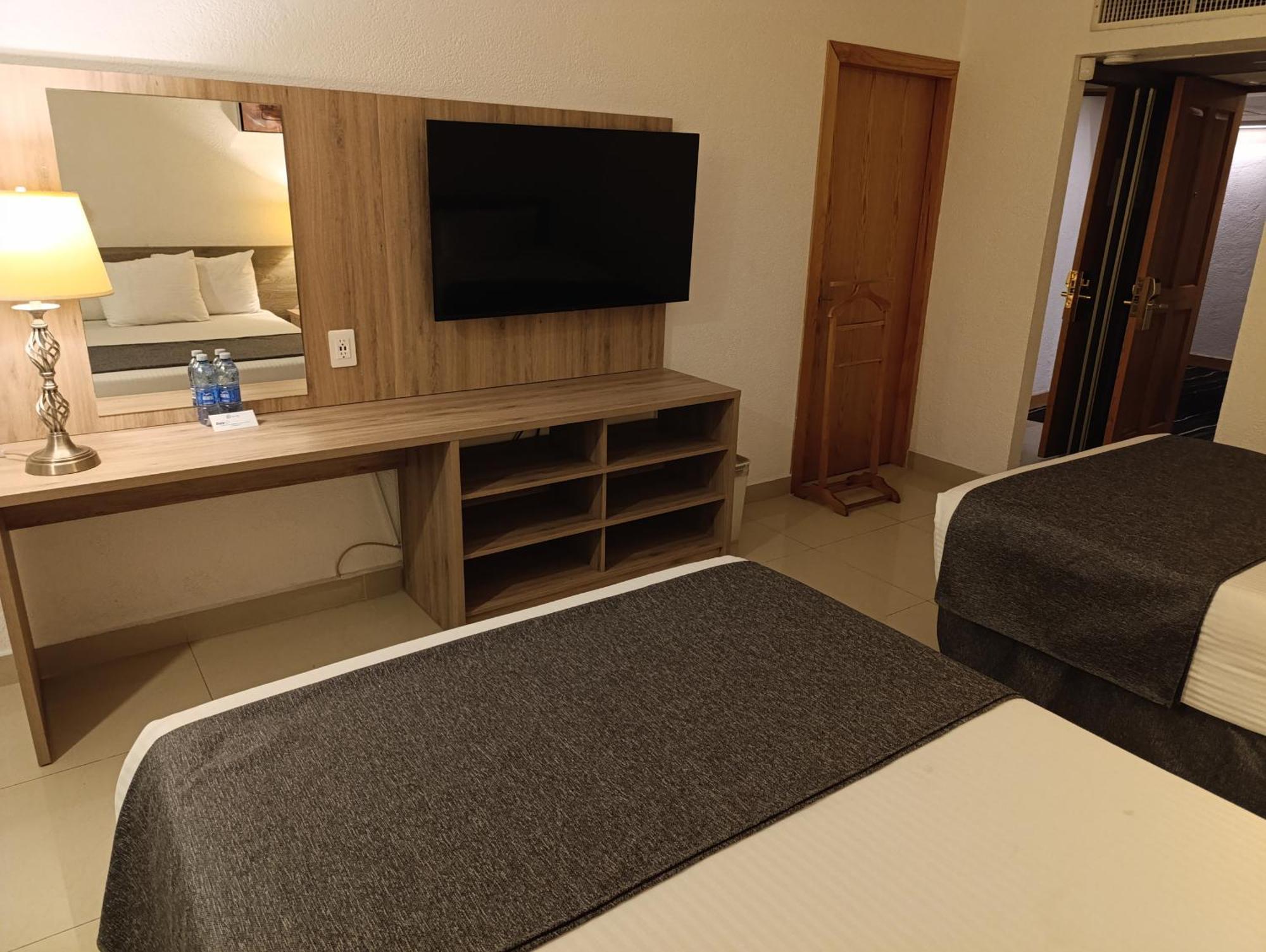 Hotel Laffayette Ejecutivo グアダラハラ エクステリア 写真